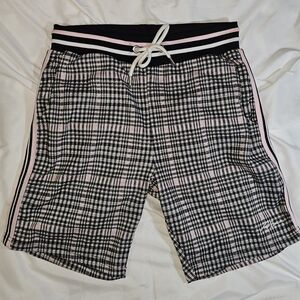 Boohoo Men's Shorts Medium - Black and Pink Plaid Mid Length
